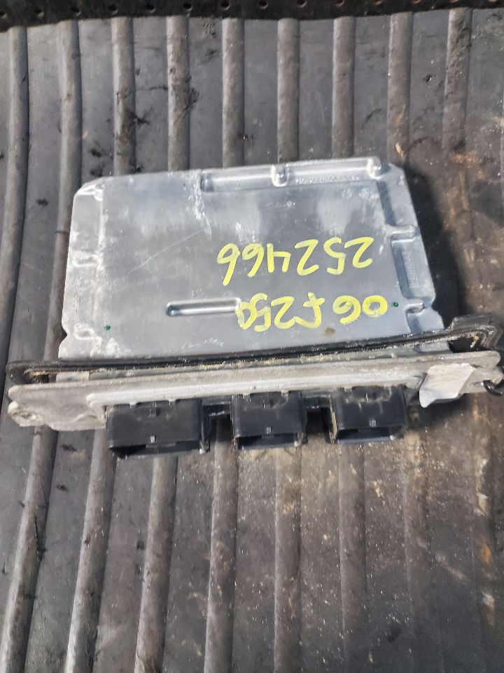 https://f005.backblazeb2.com/file/img-partshotlines-com/Inventory/MA726/Inventory/1223731_03.jpg