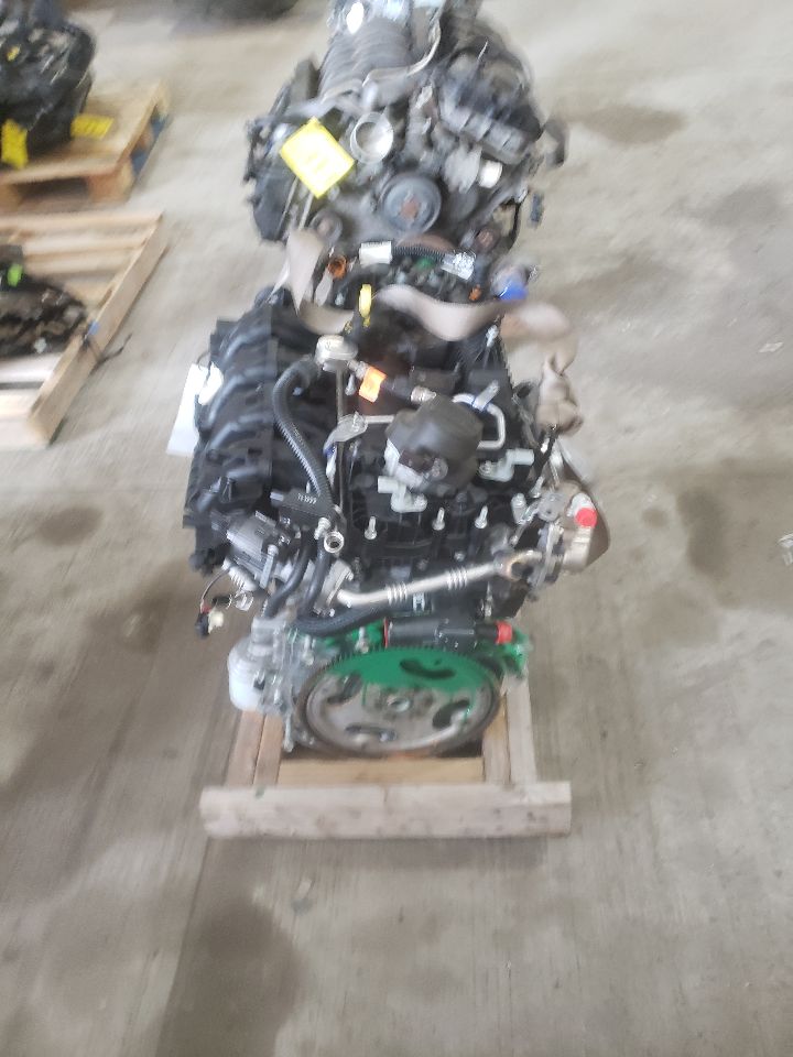 https://f005.backblazeb2.com/file/img-partshotlines-com/Inventory/MA726/Inventory/1242418_05.jpg