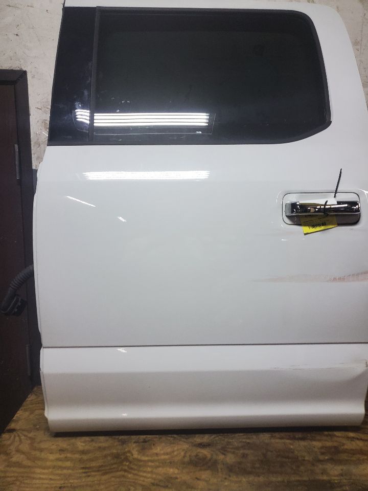 https://f005.backblazeb2.com/file/img-partshotlines-com/Inventory/MA726/Inventory/1253036_01.jpg