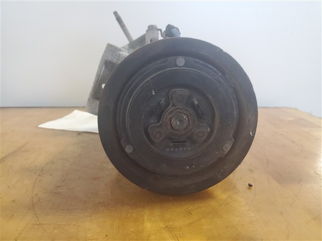 https://f005.backblazeb2.com/file/img-partshotlines-com/Inventory/MA726/Inventory/1265375_05.jpg