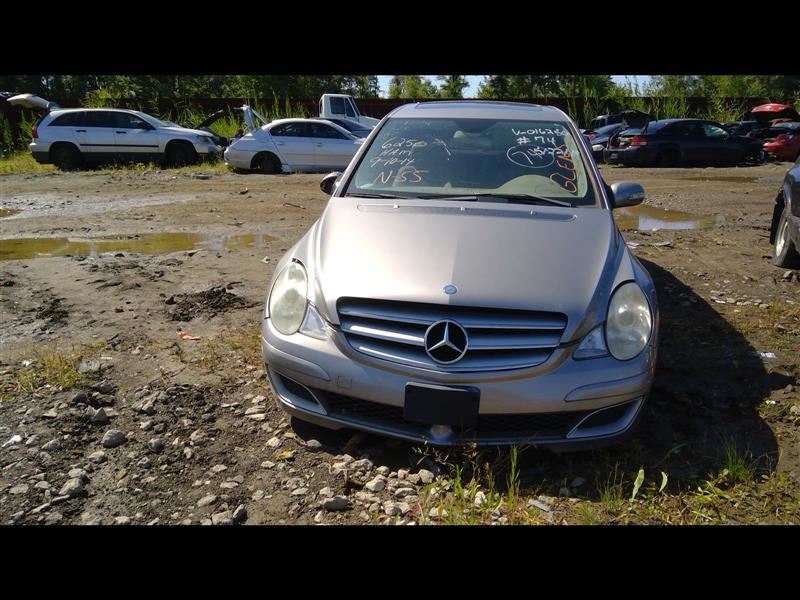 https://f005.backblazeb2.com/file/img-partshotlines-com/Inventory/MA726/Vehicle/31227_01.jpg
