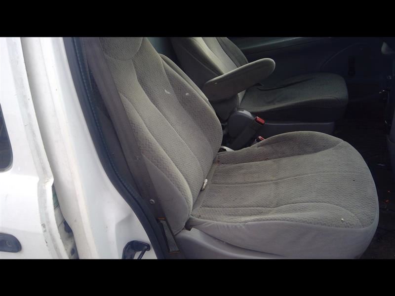 https://f005.backblazeb2.com/file/img-partshotlines-com/Inventory/MA726/Vehicle/31815_11.jpg