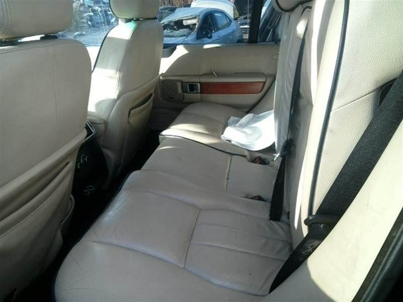 https://f005.backblazeb2.com/file/img-partshotlines-com/Inventory/MA726/Vehicle/33585_11.jpg