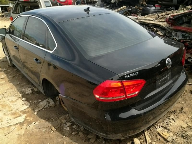 https://f005.backblazeb2.com/file/img-partshotlines-com/Inventory/MA726/Vehicle/34552_08.jpg