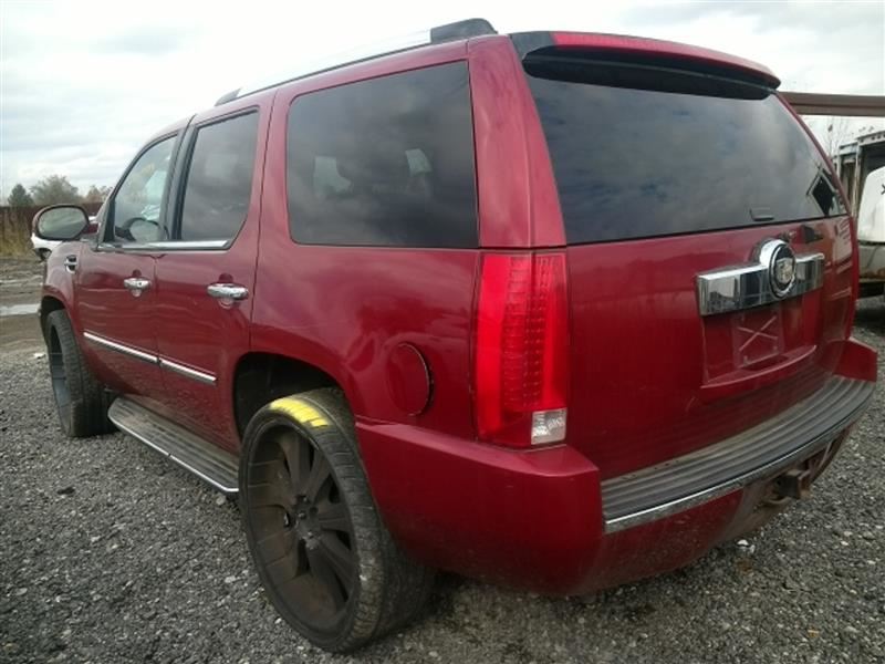 https://f005.backblazeb2.com/file/img-partshotlines-com/Inventory/MA726/Vehicle/38053_07.jpg