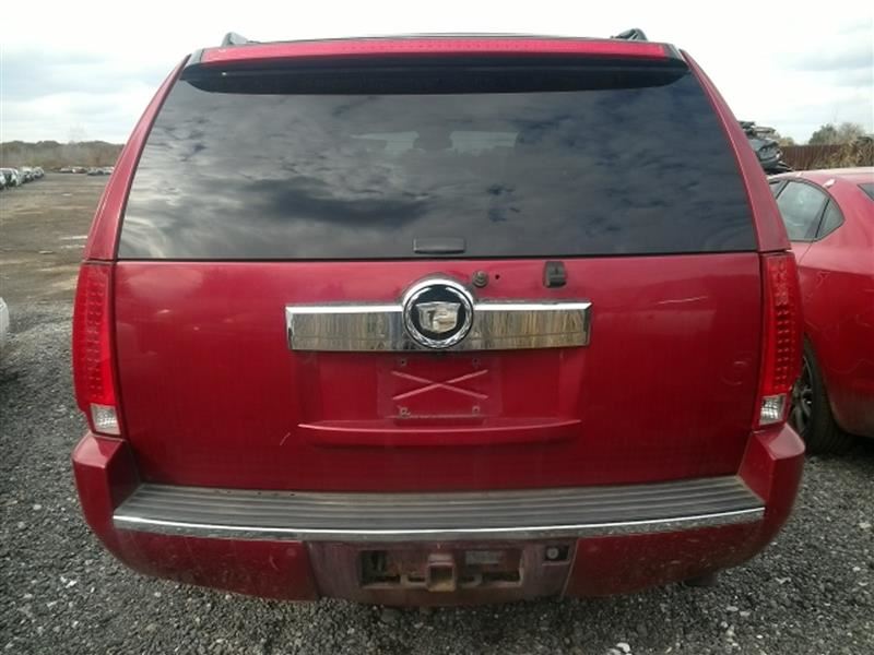 https://f005.backblazeb2.com/file/img-partshotlines-com/Inventory/MA726/Vehicle/38053_08.jpg