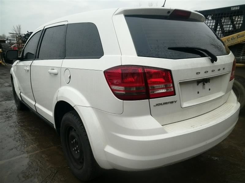 https://f005.backblazeb2.com/file/img-partshotlines-com/Inventory/MA726/Vehicle/38273_07.jpg