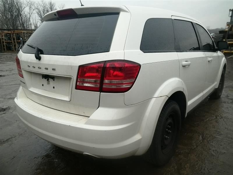https://f005.backblazeb2.com/file/img-partshotlines-com/Inventory/MA726/Vehicle/38273_09.jpg