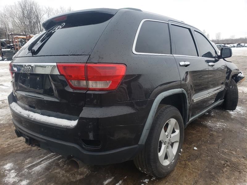 https://f005.backblazeb2.com/file/img-partshotlines-com/Inventory/MA726/Vehicle/38332_07.jpg