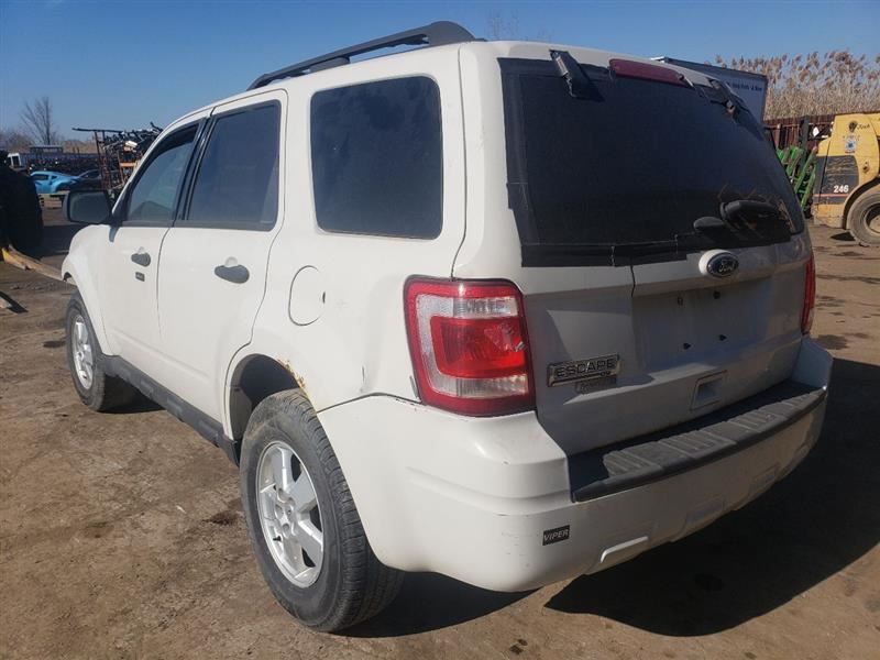 https://f005.backblazeb2.com/file/img-partshotlines-com/Inventory/MA726/Vehicle/38467_05.jpg