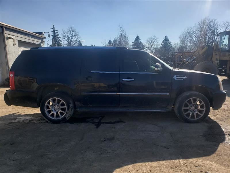 https://f005.backblazeb2.com/file/img-partshotlines-com/Inventory/MA726/Vehicle/38469_08.jpg
