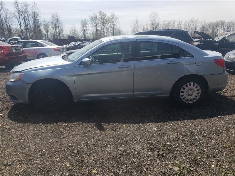 https://f005.backblazeb2.com/file/img-partshotlines-com/Inventory/MA726/Vehicle/38689_04.jpg
