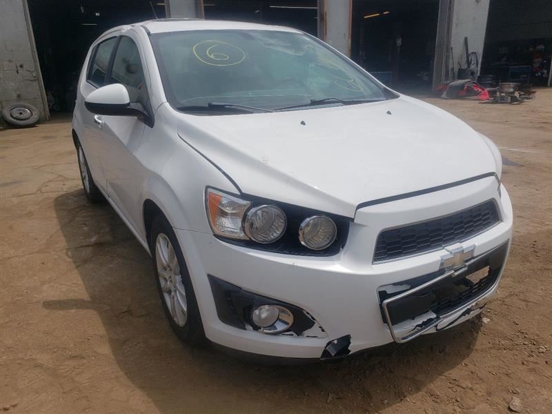 https://f005.backblazeb2.com/file/img-partshotlines-com/Inventory/MA726/Vehicle/39008_09.jpg