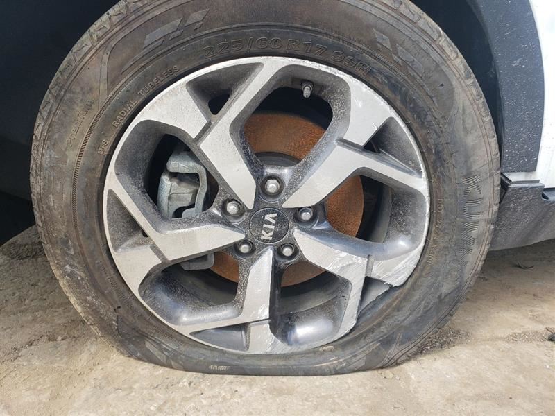 https://f005.backblazeb2.com/file/img-partshotlines-com/Inventory/MA726/Vehicle/39142_05.jpg