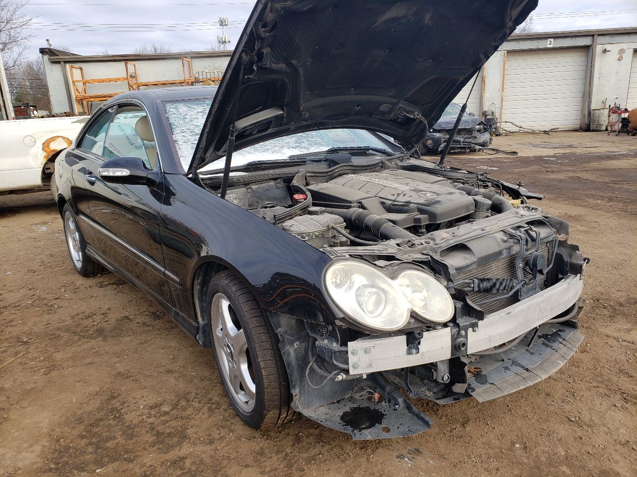 https://f005.backblazeb2.com/file/img-partshotlines-com/Inventory/MA726/Vehicle/39389_09.jpg