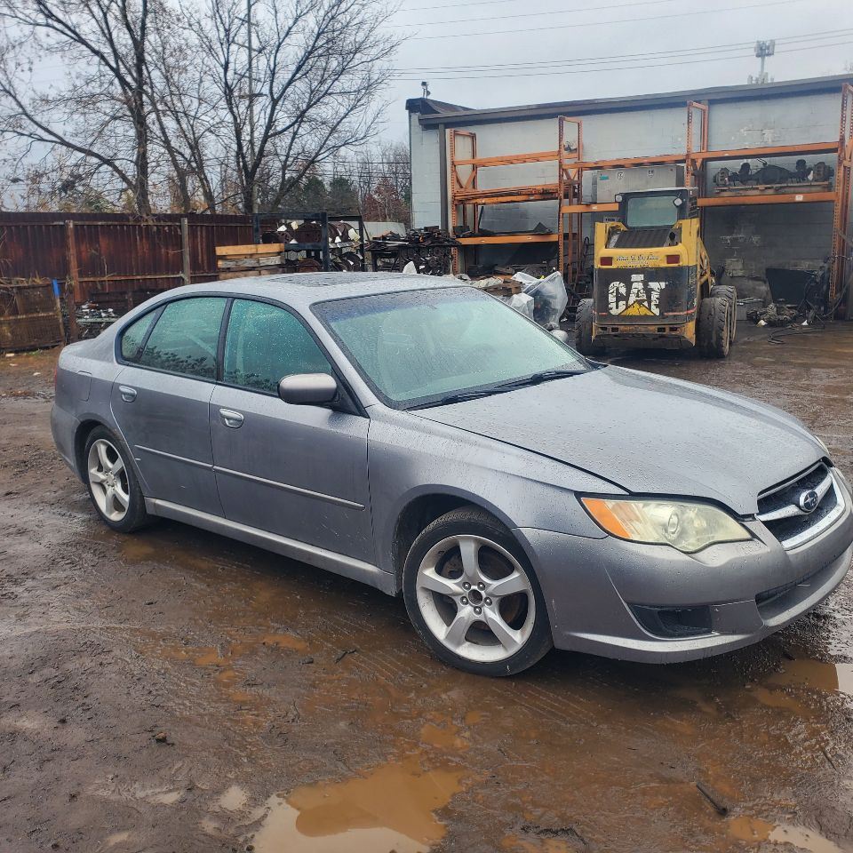 https://f005.backblazeb2.com/file/img-partshotlines-com/Inventory/MA726/Vehicle/39480_07.jpg