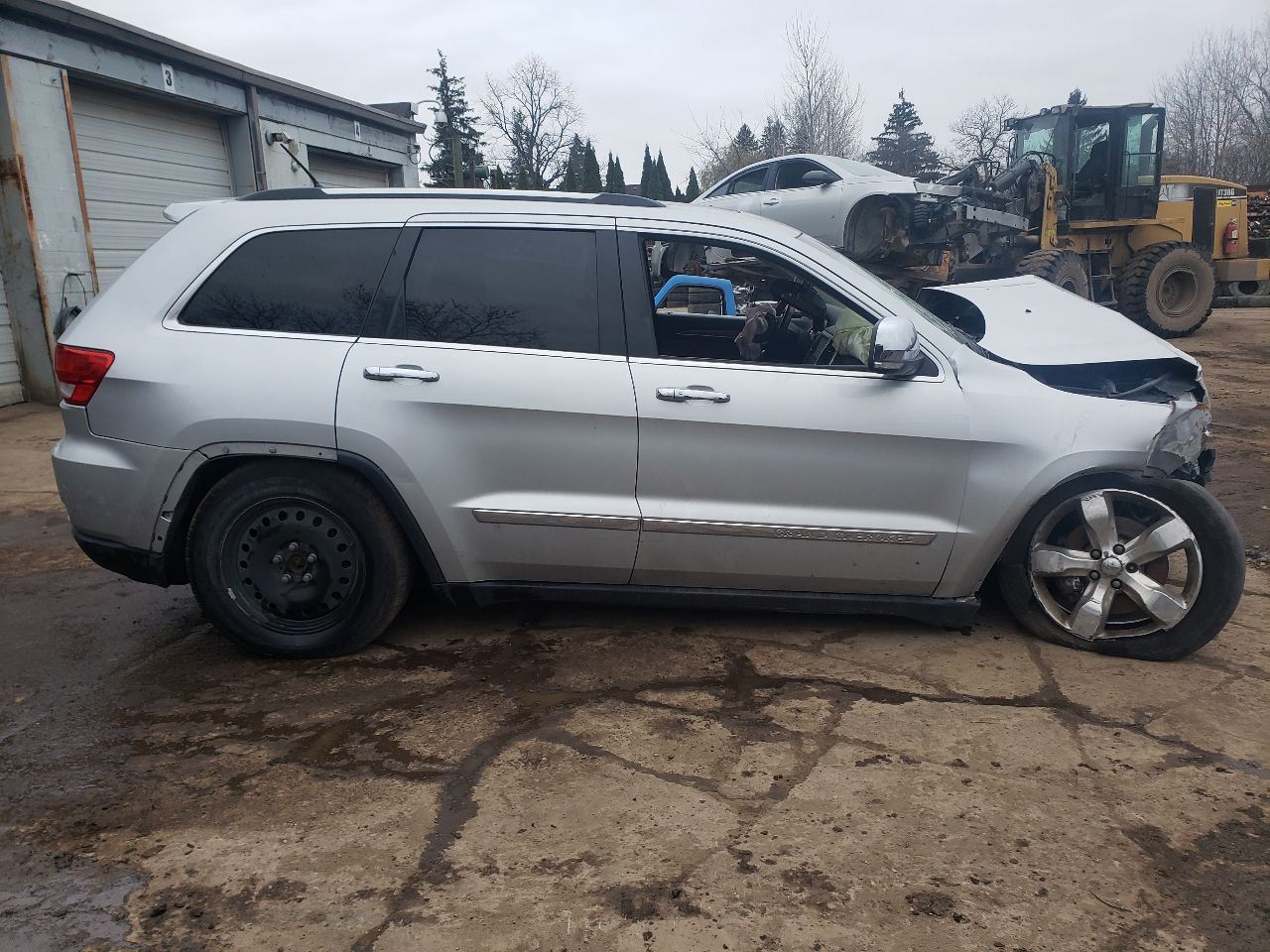Vehicle/39543_08.jpg