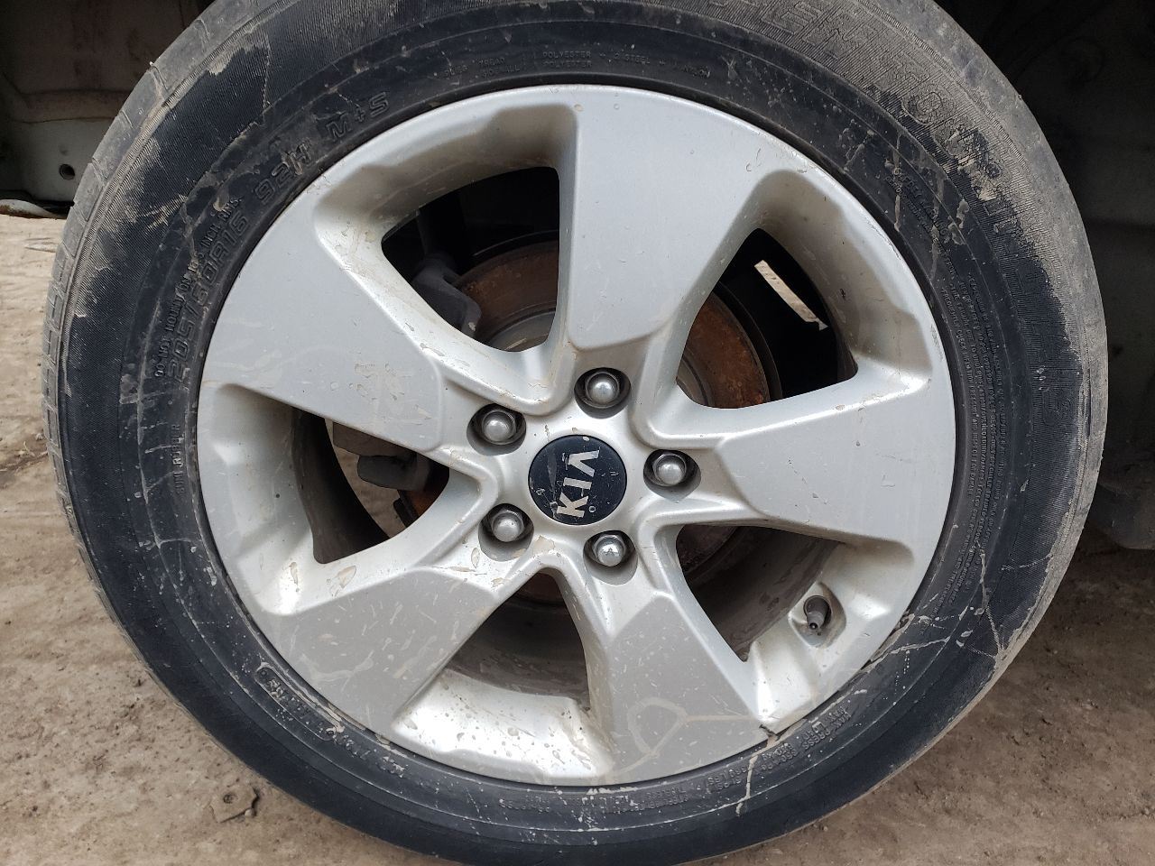 https://f005.backblazeb2.com/file/img-partshotlines-com/Inventory/MA726/Vehicle/39641_12.jpg