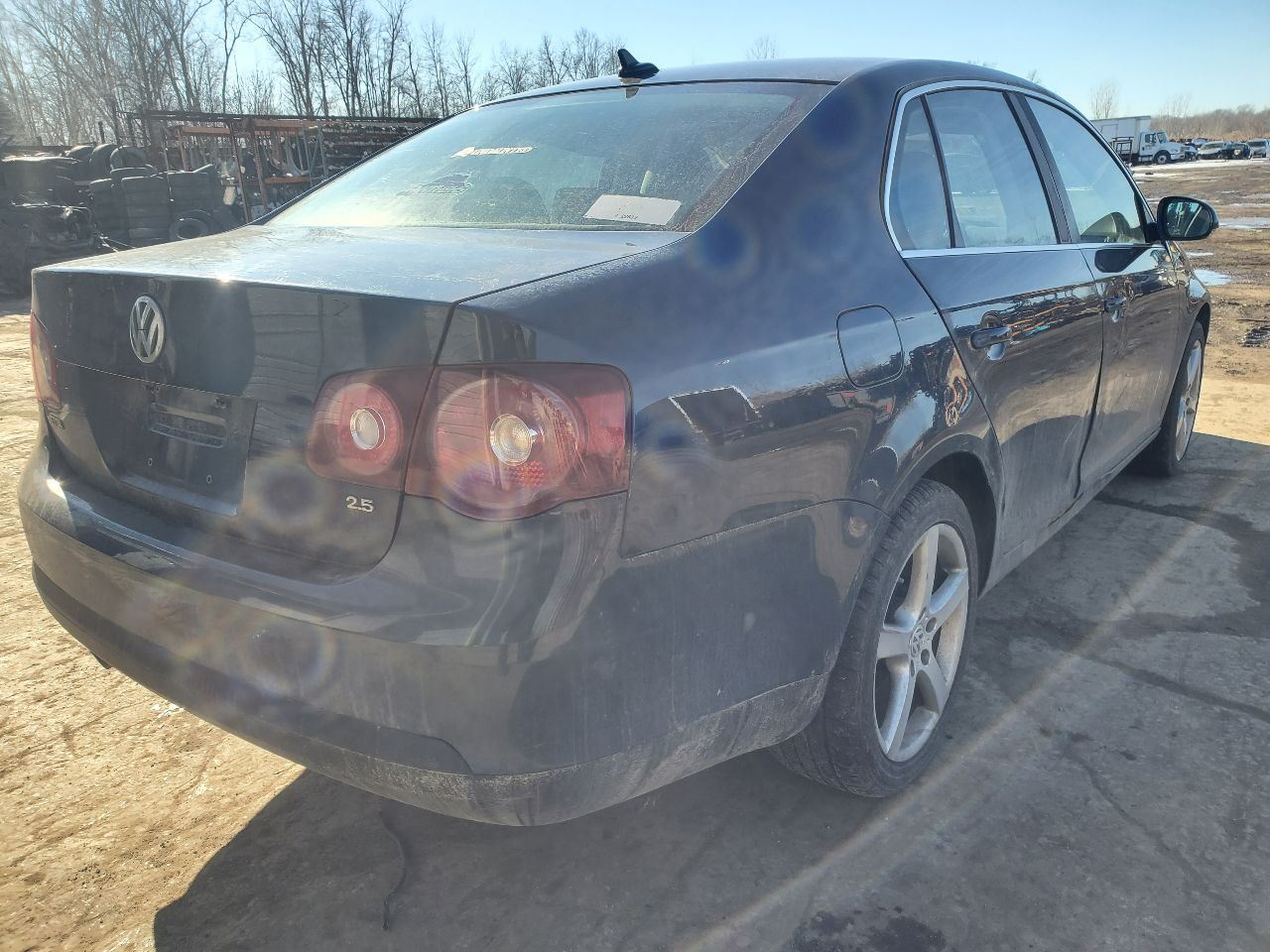 https://f005.backblazeb2.com/file/img-partshotlines-com/Inventory/MA726/Vehicle/39826_07.jpg