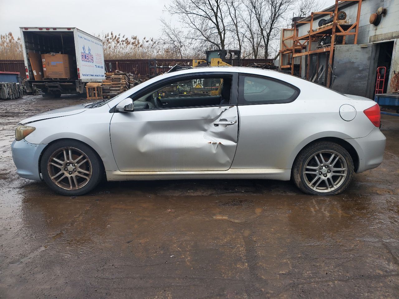 https://f005.backblazeb2.com/file/img-partshotlines-com/Inventory/MA726/Vehicle/39896_04.jpg