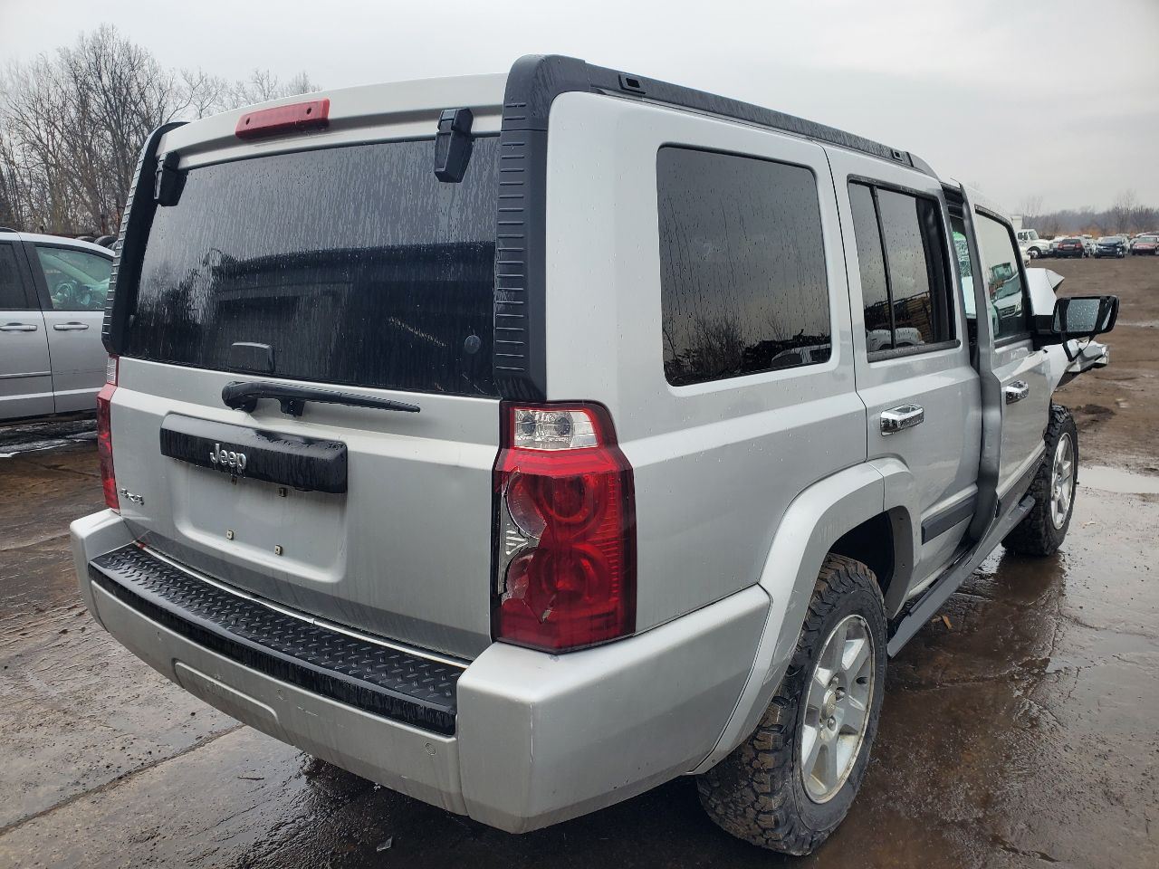 https://f005.backblazeb2.com/file/img-partshotlines-com/Inventory/MA726/Vehicle/40031_07.jpg