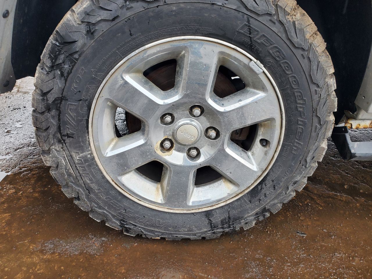 https://f005.backblazeb2.com/file/img-partshotlines-com/Inventory/MA726/Vehicle/40031_12.jpg