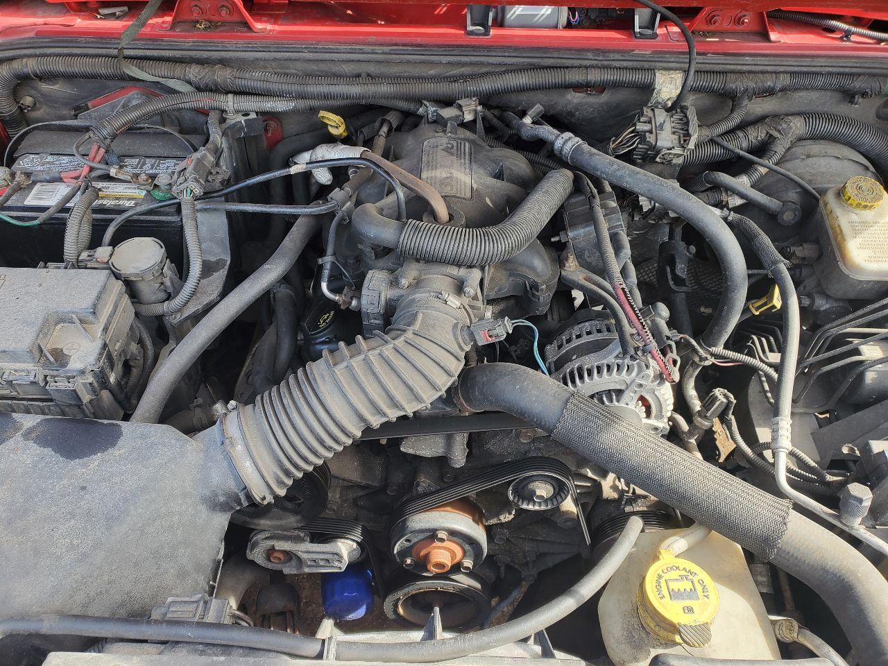https://f005.backblazeb2.com/file/img-partshotlines-com/Inventory/MA726/Vehicle/40104_10.jpg