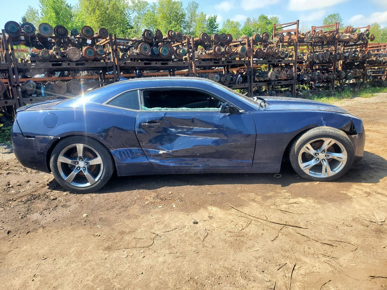 https://f005.backblazeb2.com/file/img-partshotlines-com/Inventory/MA726/Vehicle/40110_08.jpg