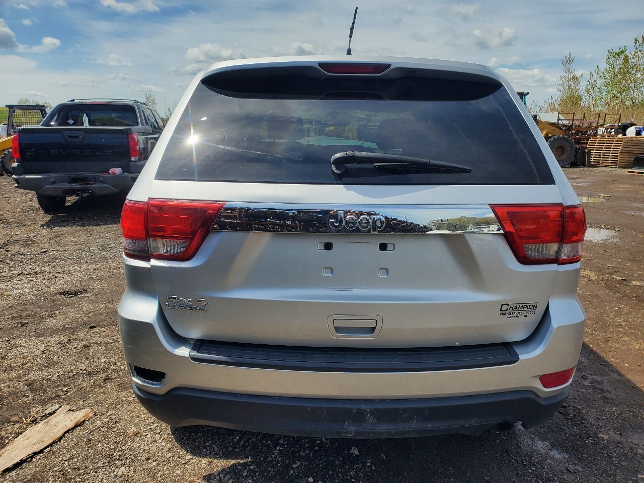 Vehicle/40112_06.jpg