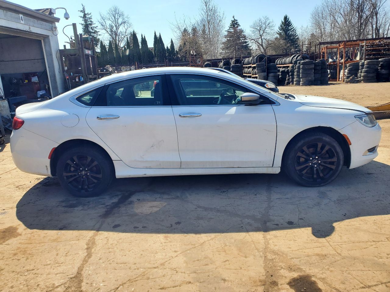 https://f005.backblazeb2.com/file/img-partshotlines-com/Inventory/MA726/Vehicle/40137_08.jpg