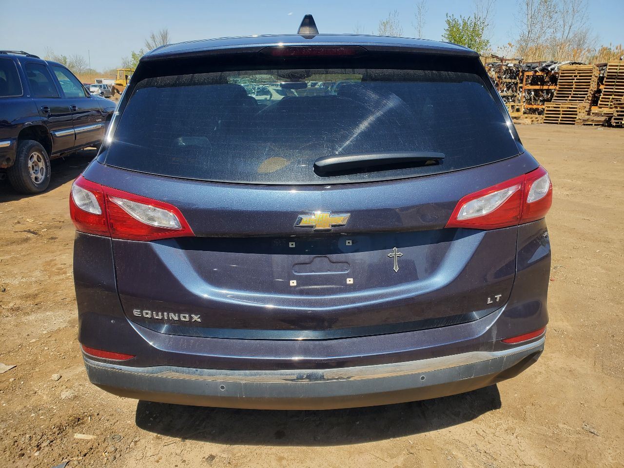https://f005.backblazeb2.com/file/img-partshotlines-com/Inventory/MA726/Vehicle/40180_06.jpg