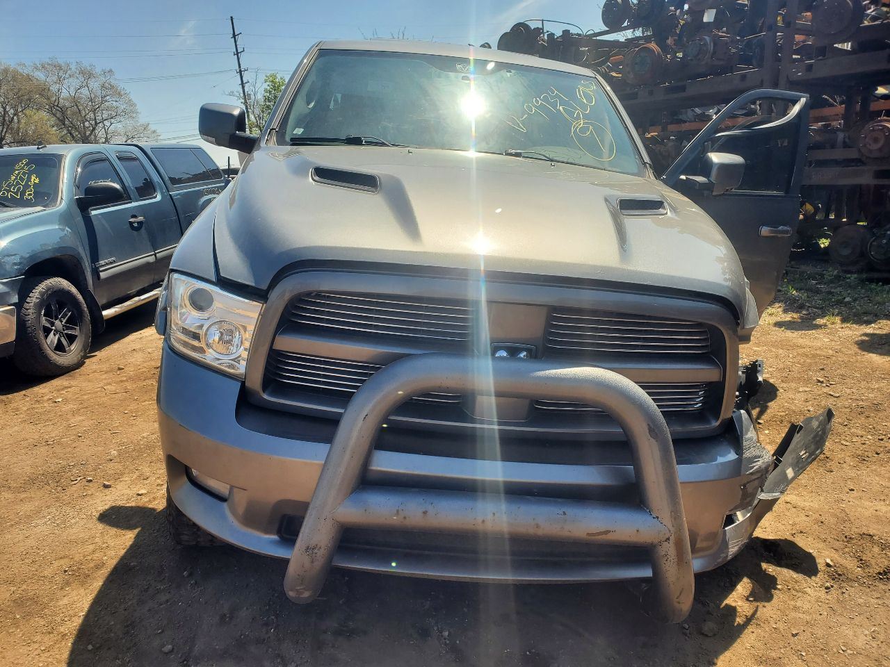 https://f005.backblazeb2.com/file/img-partshotlines-com/Inventory/MA726/Vehicle/40324_02.jpg