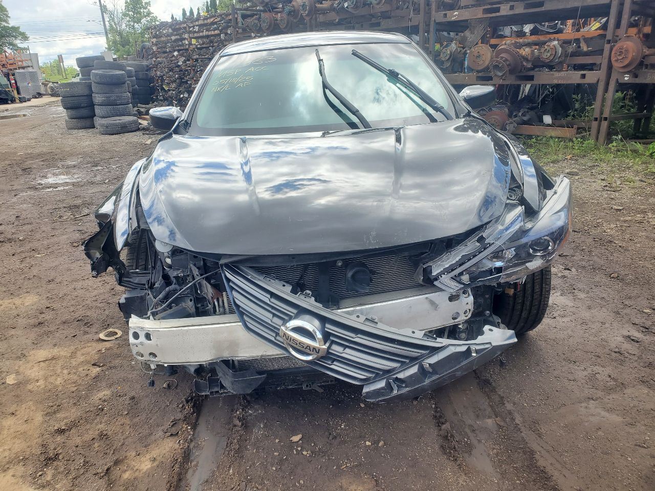 https://f005.backblazeb2.com/file/img-partshotlines-com/Inventory/MA726/Vehicle/40439_02.jpg