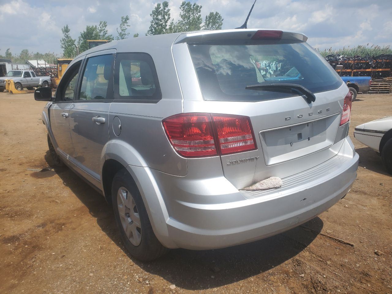 https://f005.backblazeb2.com/file/img-partshotlines-com/Inventory/MA726/Vehicle/40570_05.jpg