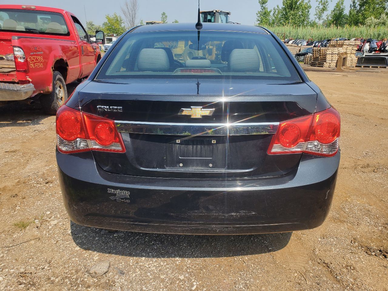https://f005.backblazeb2.com/file/img-partshotlines-com/Inventory/MA726/Vehicle/40663_06.jpg