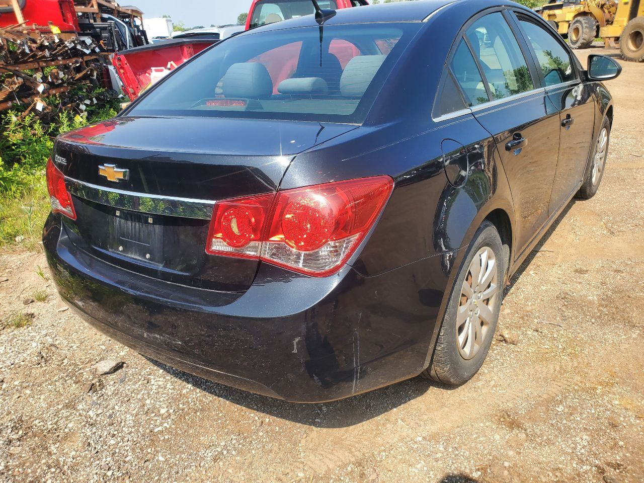 https://f005.backblazeb2.com/file/img-partshotlines-com/Inventory/MA726/Vehicle/40663_07.jpg