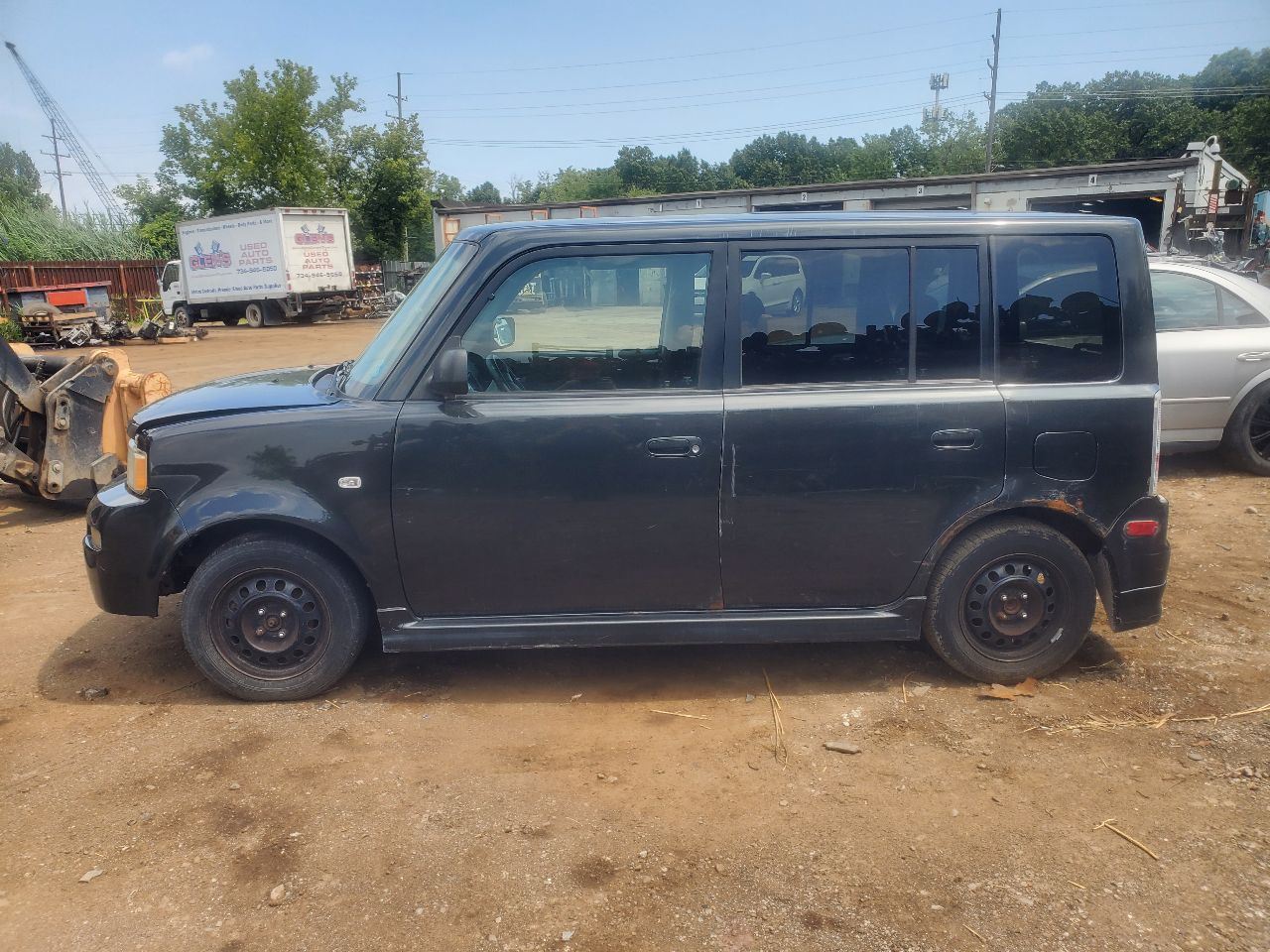 https://f005.backblazeb2.com/file/img-partshotlines-com/Inventory/MA726/Vehicle/40664_04.jpg