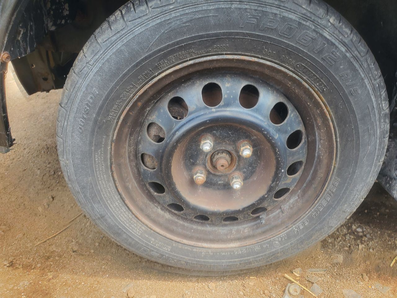 https://f005.backblazeb2.com/file/img-partshotlines-com/Inventory/MA726/Vehicle/40664_12.jpg
