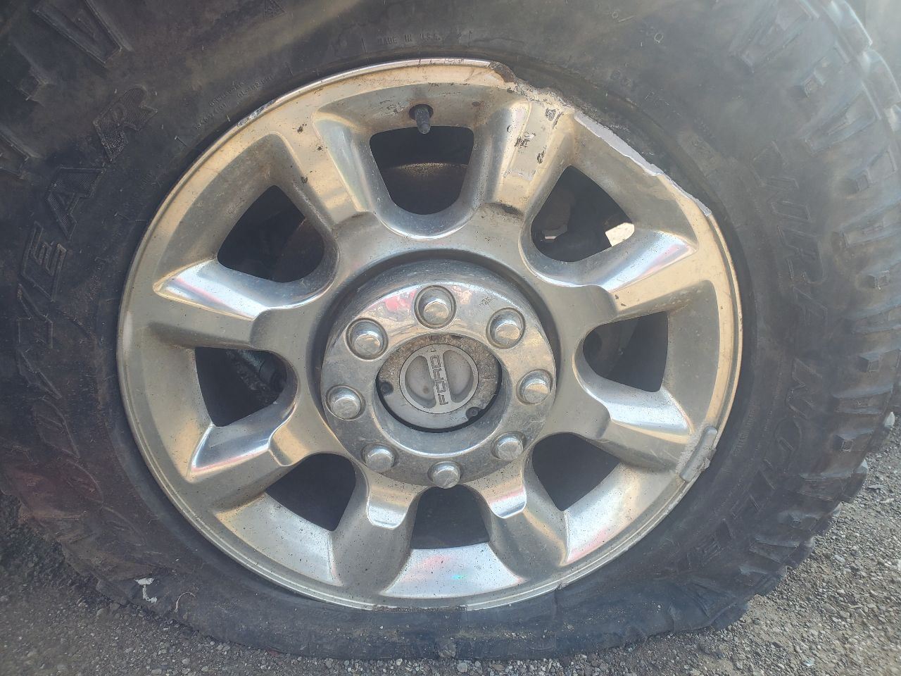 https://f005.backblazeb2.com/file/img-partshotlines-com/Inventory/MA726/Vehicle/40690_11.jpg