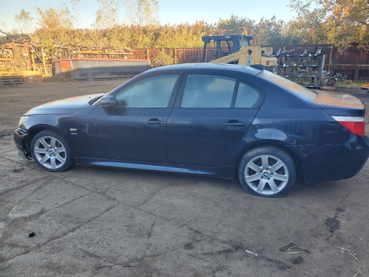 https://f005.backblazeb2.com/file/img-partshotlines-com/Inventory/MA726/Vehicle/40722_04.jpg