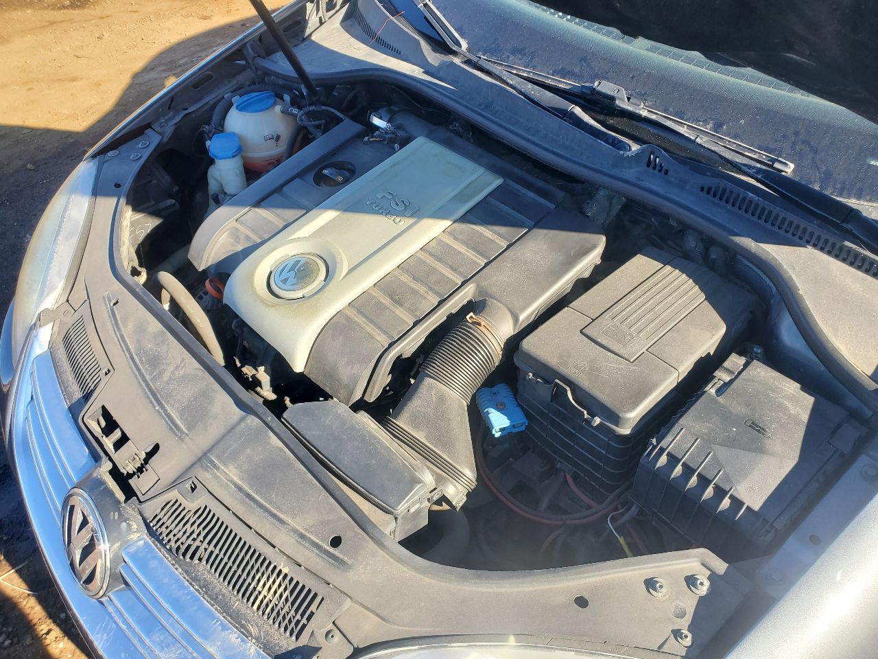 https://f005.backblazeb2.com/file/img-partshotlines-com/Inventory/MA726/Vehicle/40761_11.jpg