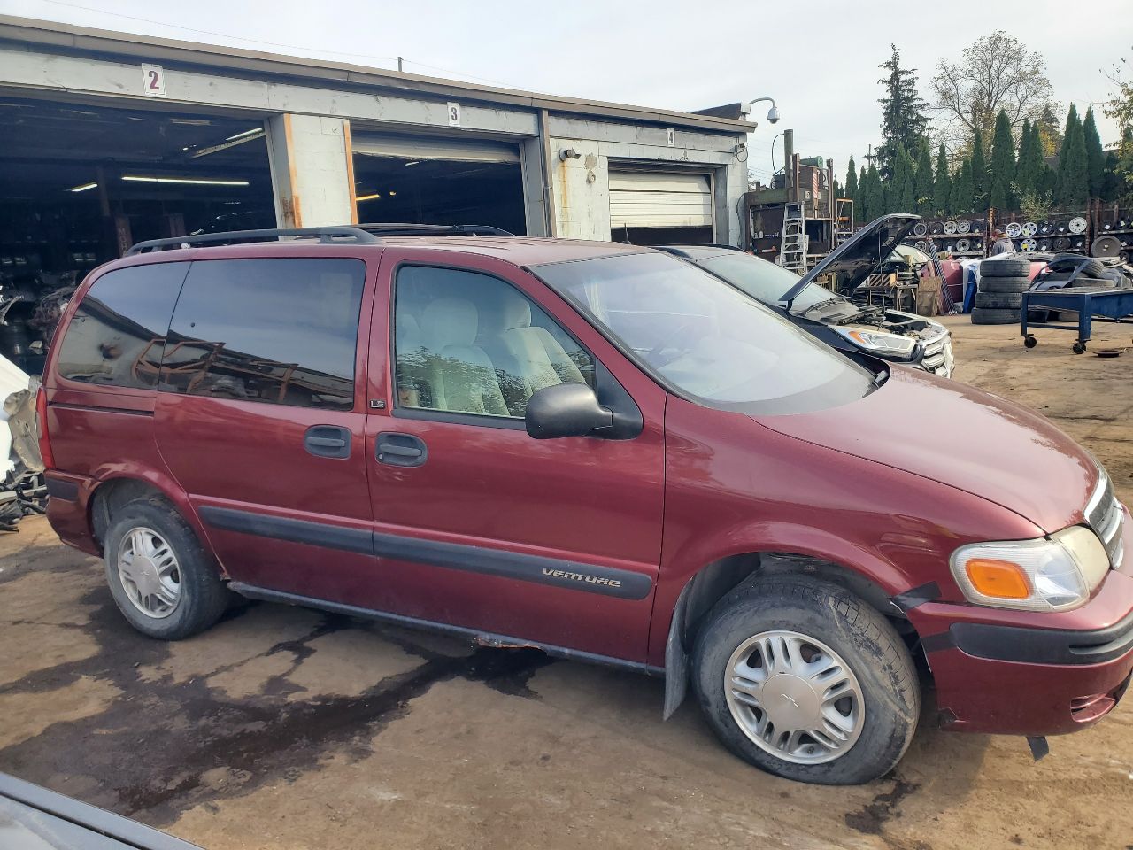 https://f005.backblazeb2.com/file/img-partshotlines-com/Inventory/MA726/Vehicle/40855_08.jpg