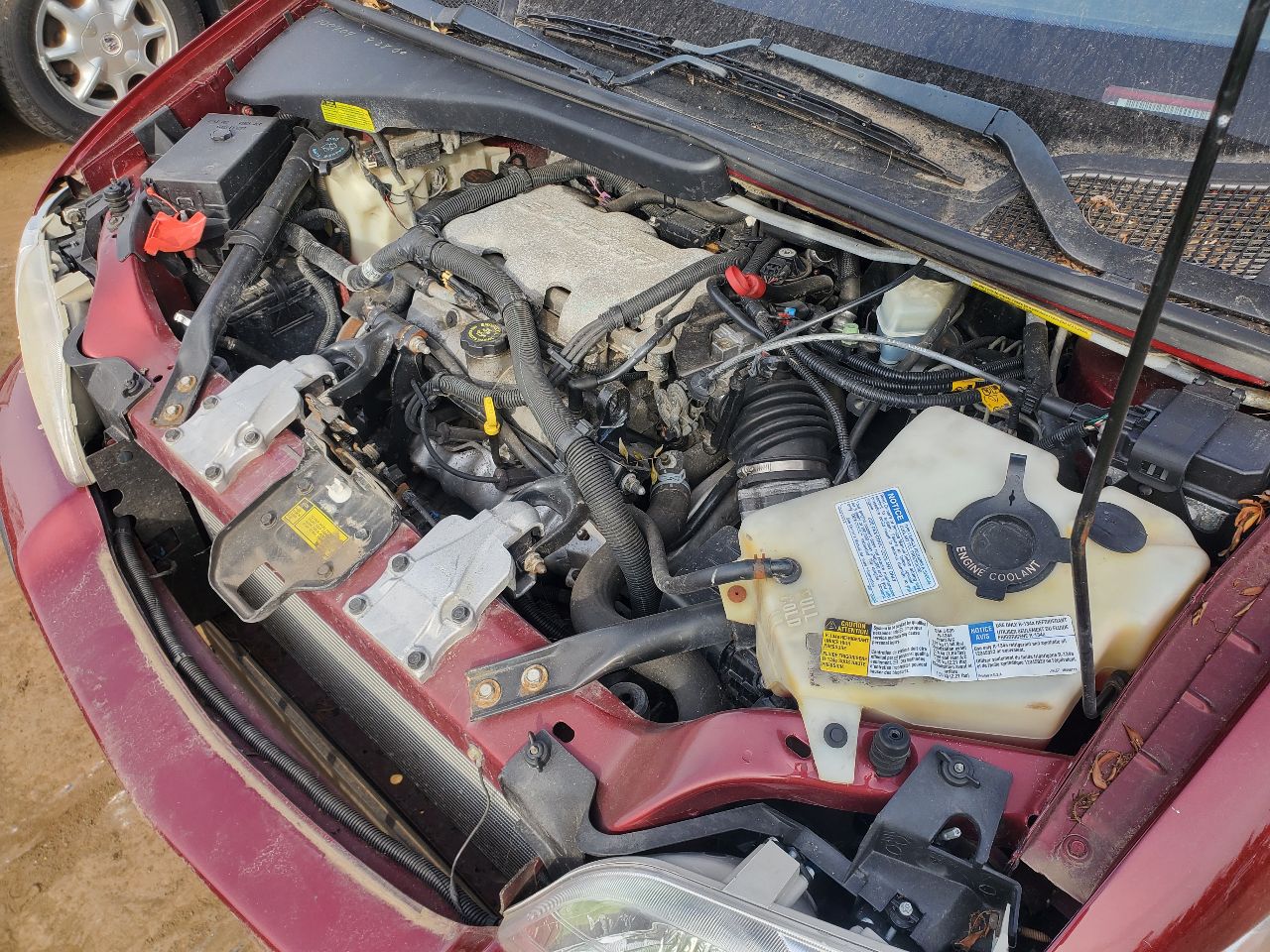 https://f005.backblazeb2.com/file/img-partshotlines-com/Inventory/MA726/Vehicle/40855_11.jpg