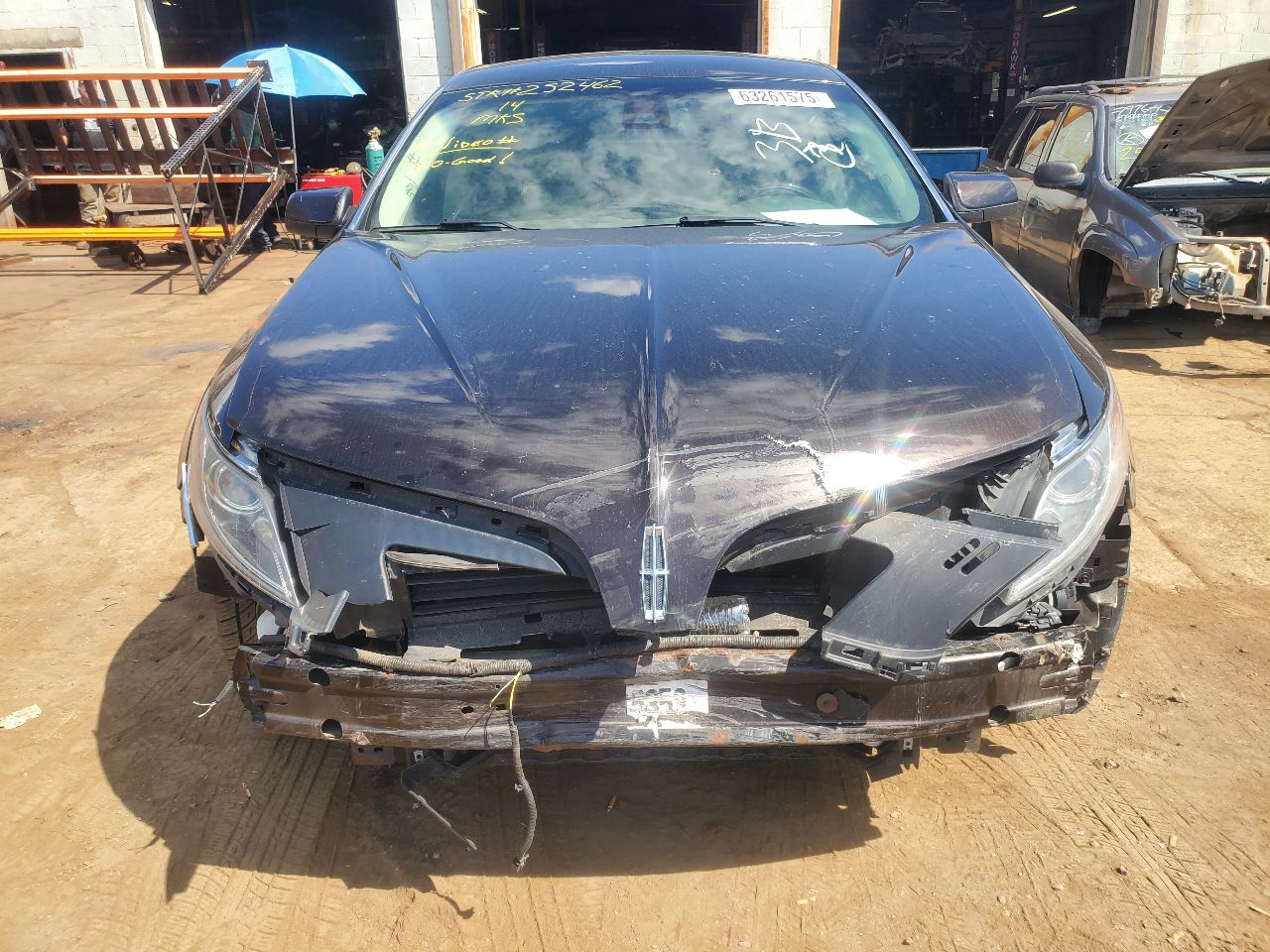 https://f005.backblazeb2.com/file/img-partshotlines-com/Inventory/MA726/Vehicle/40941_02.jpg