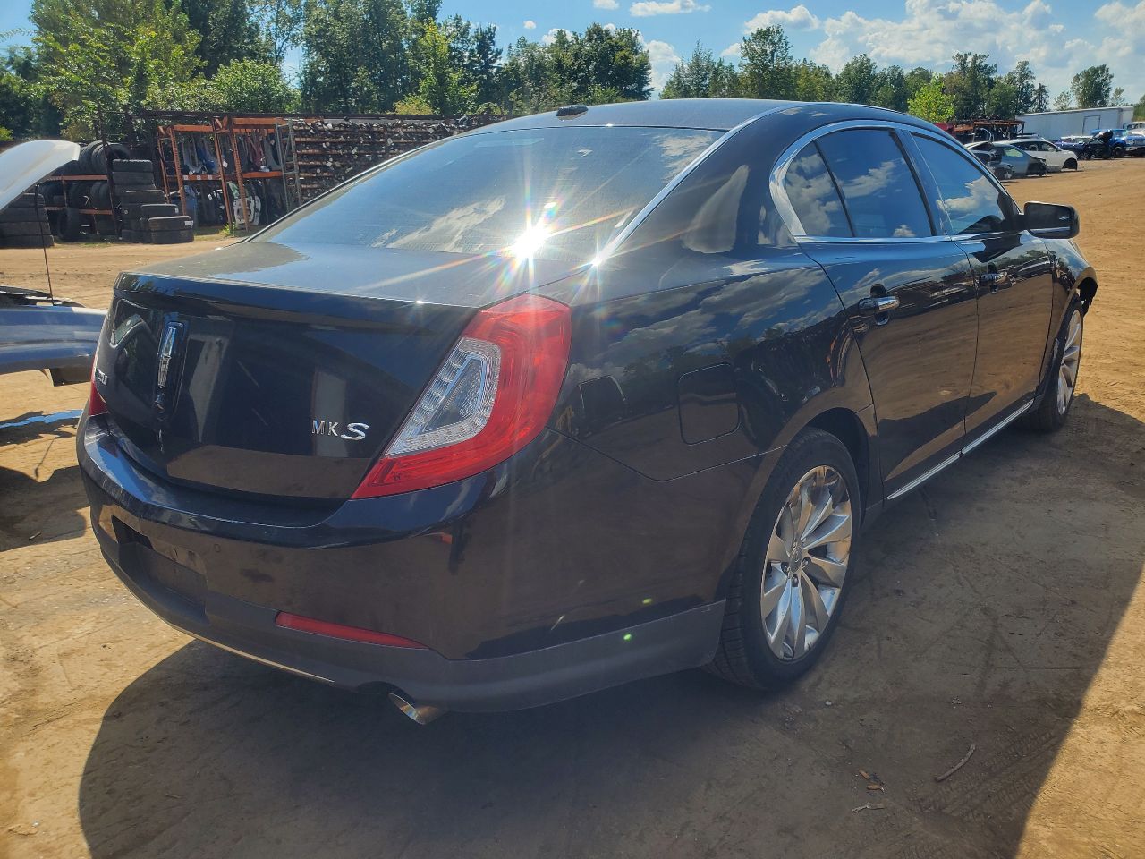 https://f005.backblazeb2.com/file/img-partshotlines-com/Inventory/MA726/Vehicle/40941_07.jpg
