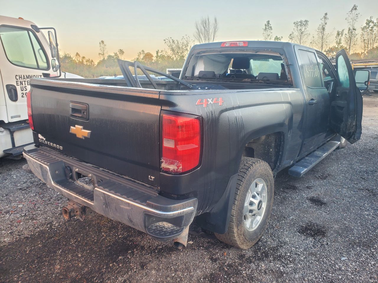 https://f005.backblazeb2.com/file/img-partshotlines-com/Inventory/MA726/Vehicle/40993_07.jpg