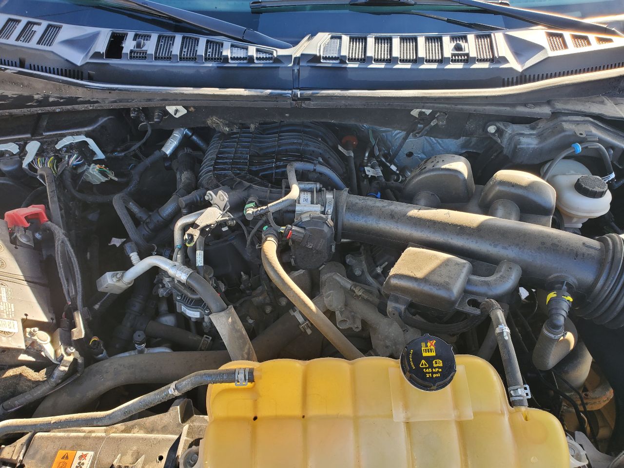 https://f005.backblazeb2.com/file/img-partshotlines-com/Inventory/MA726/Vehicle/41124_11.jpg