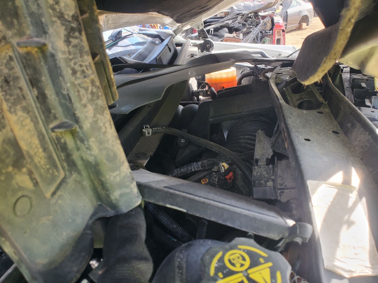 https://f005.backblazeb2.com/file/img-partshotlines-com/Inventory/MA726/Vehicle/41165_08.jpg