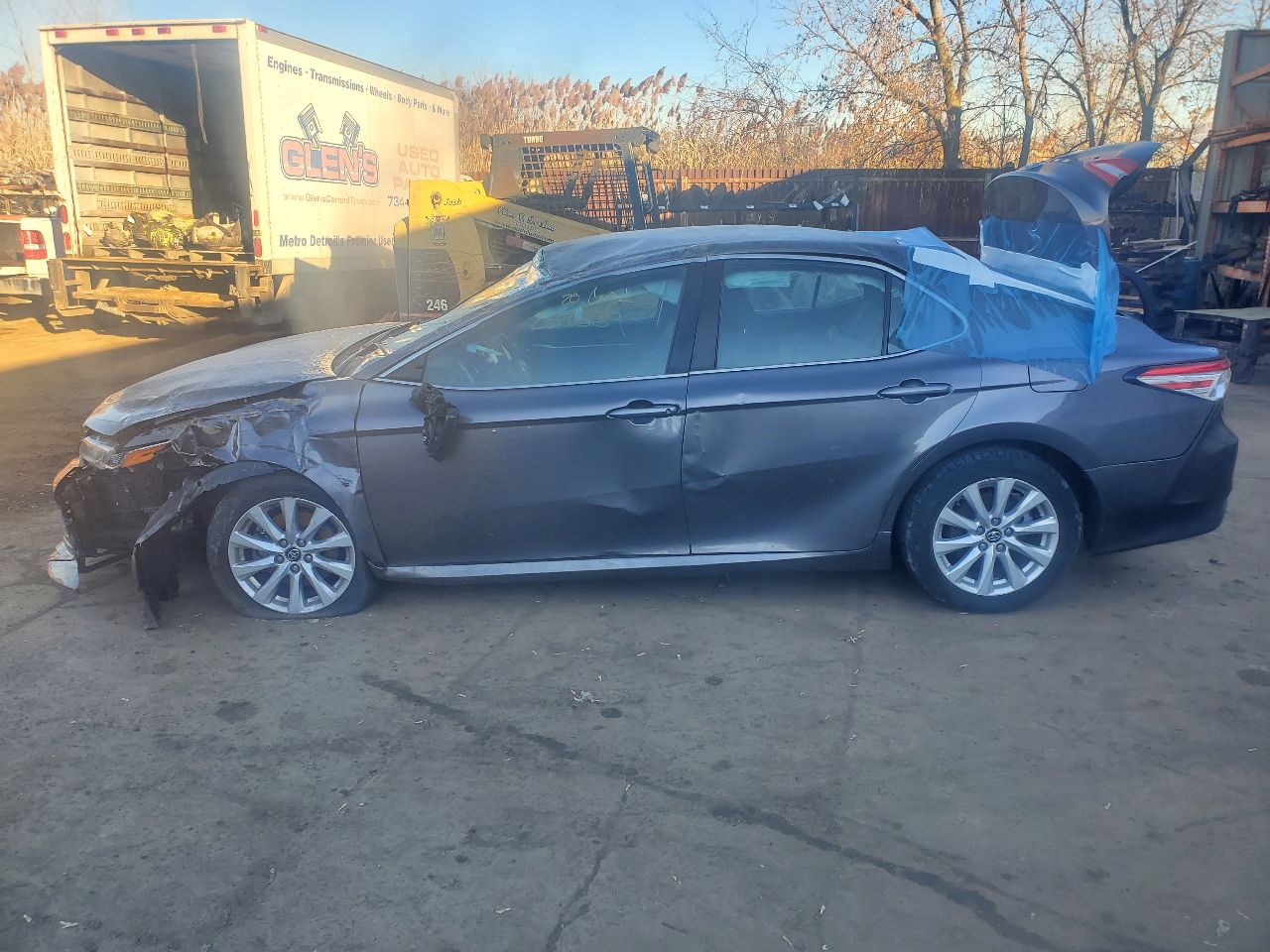 https://f005.backblazeb2.com/file/img-partshotlines-com/Inventory/MA726/Vehicle/41302_04.jpg
