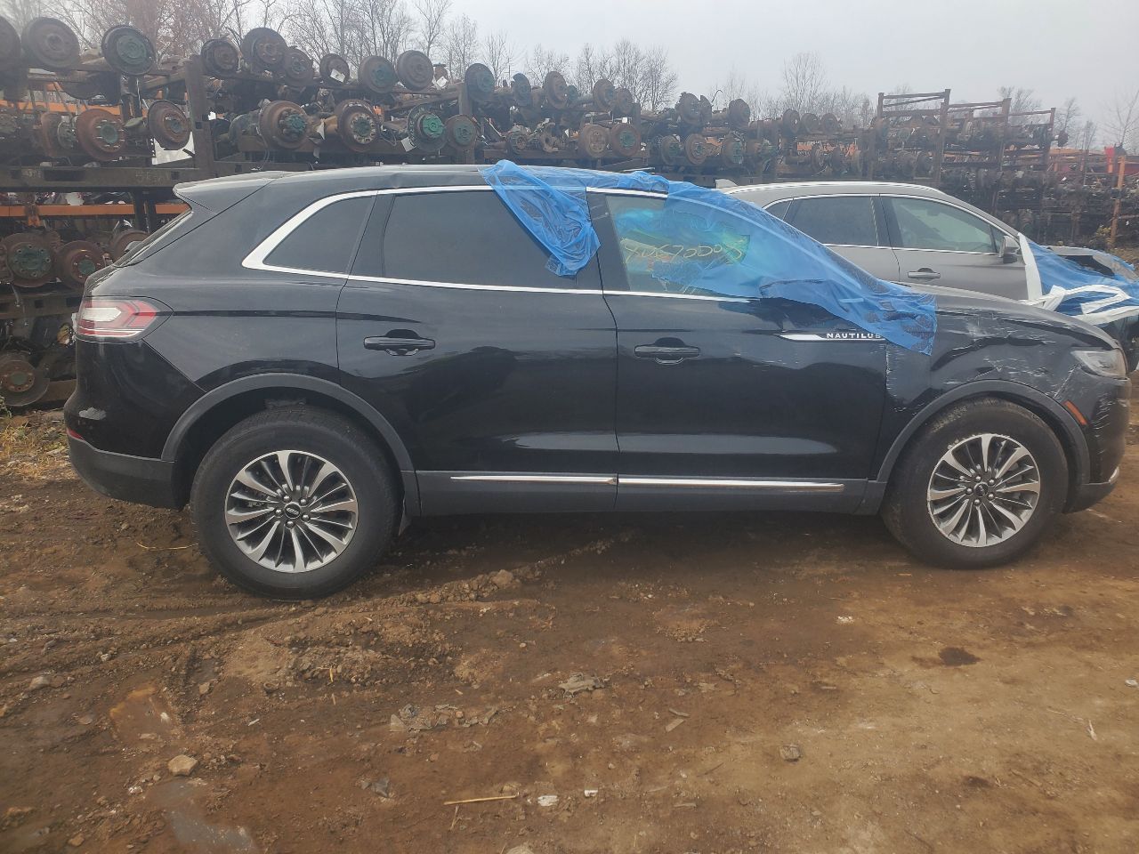 https://f005.backblazeb2.com/file/img-partshotlines-com/Inventory/MA726/Vehicle/41393_08.jpg